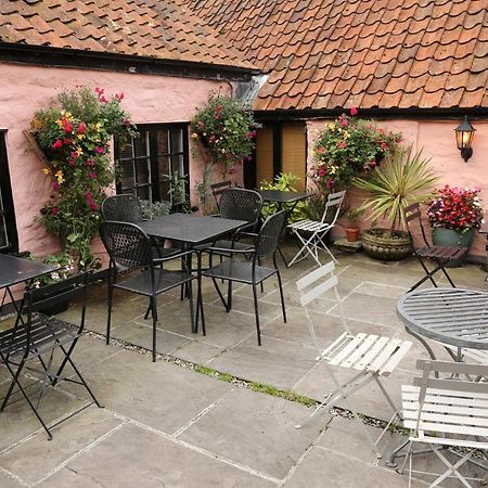 The City Arms Wells Eksteriør bilde